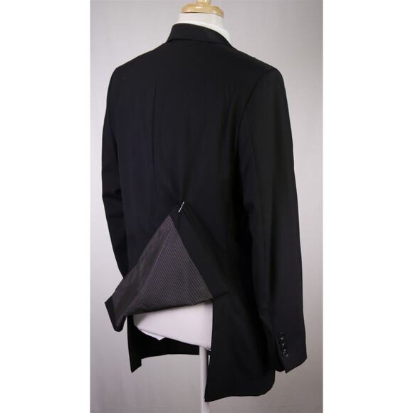 Calvin Klein Men's Black Striped Peak Lapels Slim Fit 2-Btn Wool Suit 42L - Picture 7 of 11